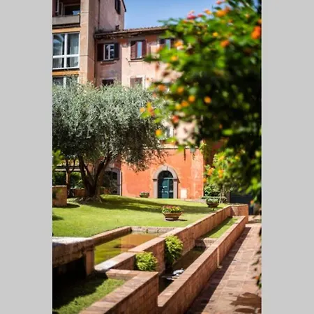 Vivi Trevi Luxury Suites Apartment Rome